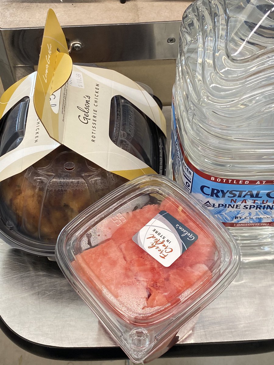 superduperbrick's tweet photo. chicken &amp; watermelon https://t.co/McngKLQ8uX
