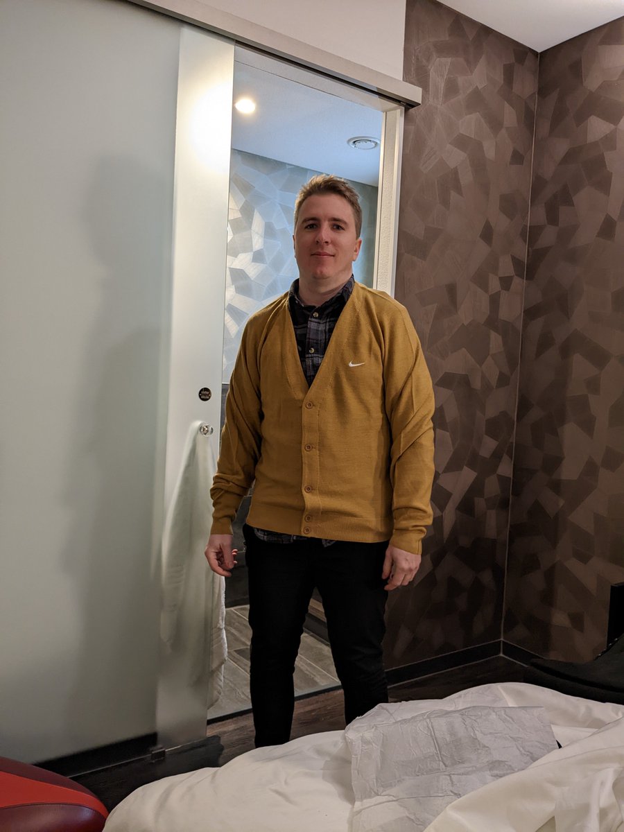 TofuElliot (@tofuelliot) on Twitter photo These past few days have been some of the highlights of my career in esports.
<a href="/TeamLiquid/">Team Liquid</a> took care of us so well and were incredible to work with, as were the staff from <a href="/nikefootball/">Nike Football</a> and @Waveformgg
I'm sad it had to end but so looking forward to working with everyone again! These past few days have been some of the highlights of my career in esports.
<a href="/TeamLiquid/">Team Liquid</a> took care of us so well and were incredible to work with, as were the staff from <a href="/nikefootball/">Nike Football</a> and @Waveformgg
I'm sad it had to end but so looking forward to working with everyone again!