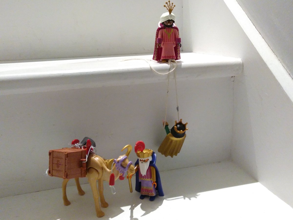 fionakclark's tweet photo. Day 18:
One more stair, boys
Do you dare, boys?
You need to get a move on
Climbing downwards
Travelling onwards
For your journey carries on

#FollowThatStar (1/2) https://t.co/SudqmDEFDw