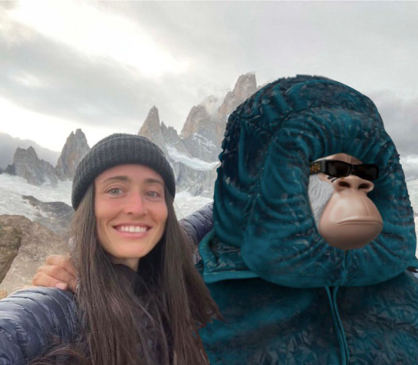 squibxix's tweet photo. @cathsimard_ should not be a problem, as puffer jackets are a common trait these days https://t.co/NFSuujRbr0