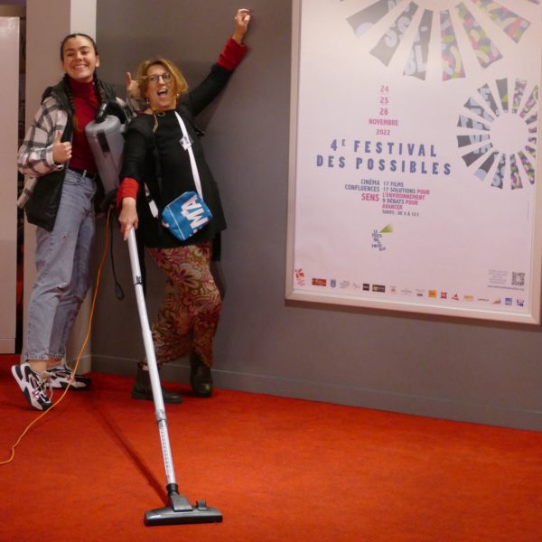 Merci Aux bénévoles du festival des possibles,
Vous êtes le corps et le sel de ce festival, ce festival nous bouleverse, nous donne à réfléchir et à agir. 

Retrouvez toutes les photos du festival edition 2022 ! >> lefestivaldespossibles.org/les-photos-de-…

© Cedric Cousinier