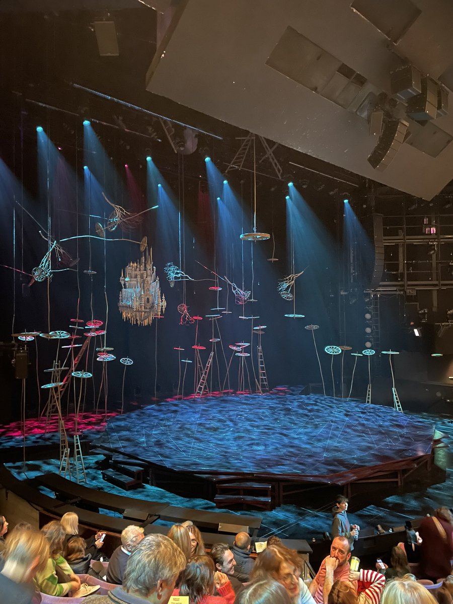RohiniP100's tweet photo. #HexTheMusical

Beautiful and bonkers. We were blown away. We love you @JamesMrjfortune https://t.co/NB7lo2FQDp