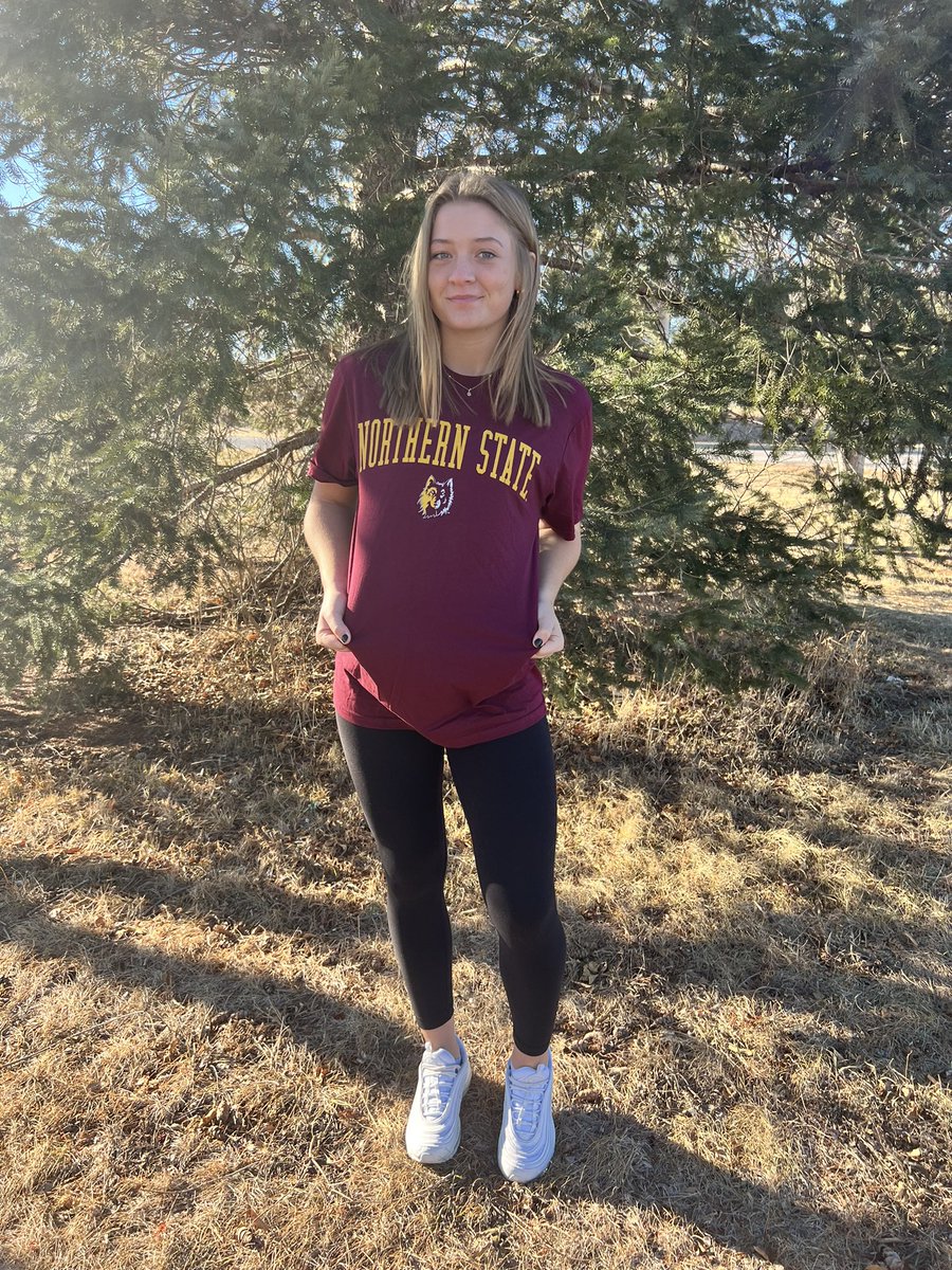 I’m happy to accounce my verbal commitment to northern state! Thank you to all my coaches who have gotten me to this point. Can’t wait to be wolf!🐺<a href="/LSW_Softball/">LSW Softball</a> <a href="/NSUWolves_SB/">NSU Softball🥎</a> <a href="/coachaschilling/">Ashley Schilling</a>