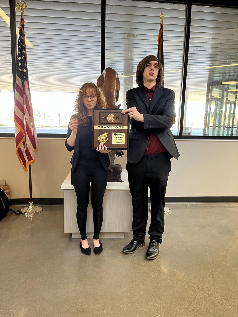 MaizeHighDebate's tweet photo. congrats to hayden/marianne and matthew/payten (with adrian as an alternate) for getting FIRST PLACE at regionals and qualifying to 4-speaker state in January! https://t.co/2z25A1SWpN