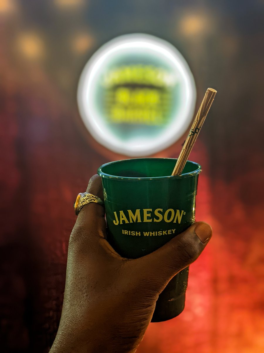 chi_ernest's tweet photo. Jameson Black Barrel Launch Party 
#IgniteTheBarrel 🔥🥃
#JamesonBlackBarrel https://t.co/B6OHTNlLDH