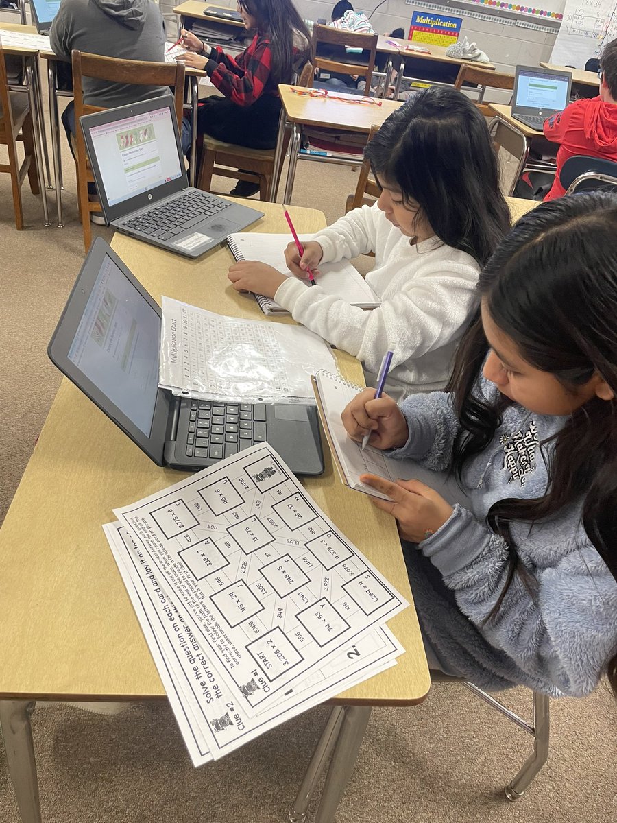 4thBes's tweet photo. #engaged  @FCSBES https://t.co/z4IT6iuDXa
