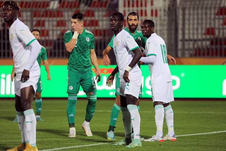 DiopCheikhGawa2's tweet photo. #GAWSP⚽️RT🇸🇳
Préparation #CHAN2023 
Match nul 2 buts partout entre l'Algérie et le Sénégal. 
Rabat (Maroc) prochaine étape des #Lions locaux🇸🇳
@FAFAlgeria @Fsfofficielle @13footballC @ndione_ada @mamendoye1 @LSFP_sn @YDiatara @Livelearn15 @kalimoulah221 @caf_online_FR https://t.co/HREgEOO3UM