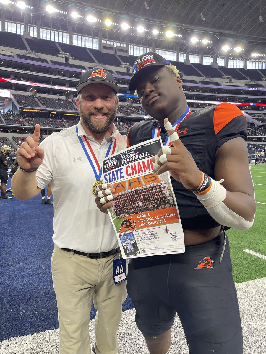 Proud of this team and so grateful for the support of this community! What a year! #W11n