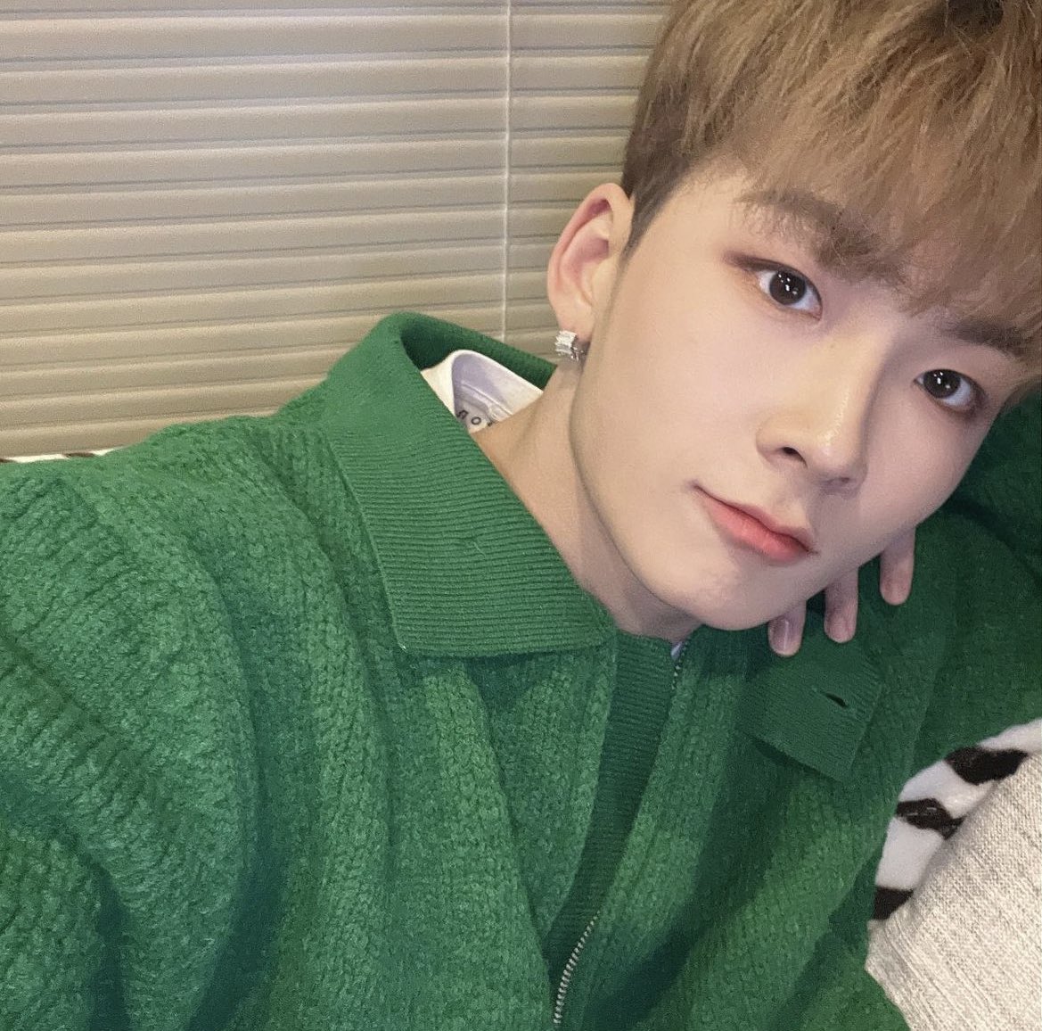 HOURLYAIMERS's tweet photo. ♡
#AIMERS #에이머스 https://t.co/RiGQc50Rf2