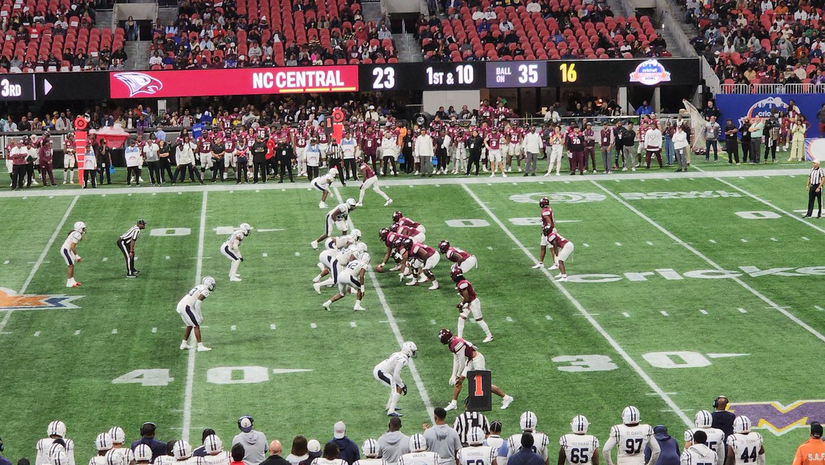 luwood's tweet photo. @DeionSanders @ShiloSanders @ShedeurSanders @TravisHunterJr 
Thank you for all you'll did! Much success in the future. #JSUinATL 
#VeryAppreciative #CelebrationBowl https://t.co/3s8cm7FusY