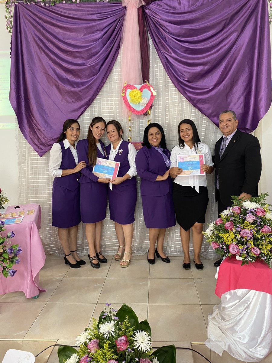 MarcialEscobar1's tweet photo. Gran certificación de 22 mujeres en la especialidad de “Manos que Tejen” en San Antonio del Táchira Venezuela de la Asociación Venezolana Sur Occidental. https://t.co/YqGt9Z3Zko