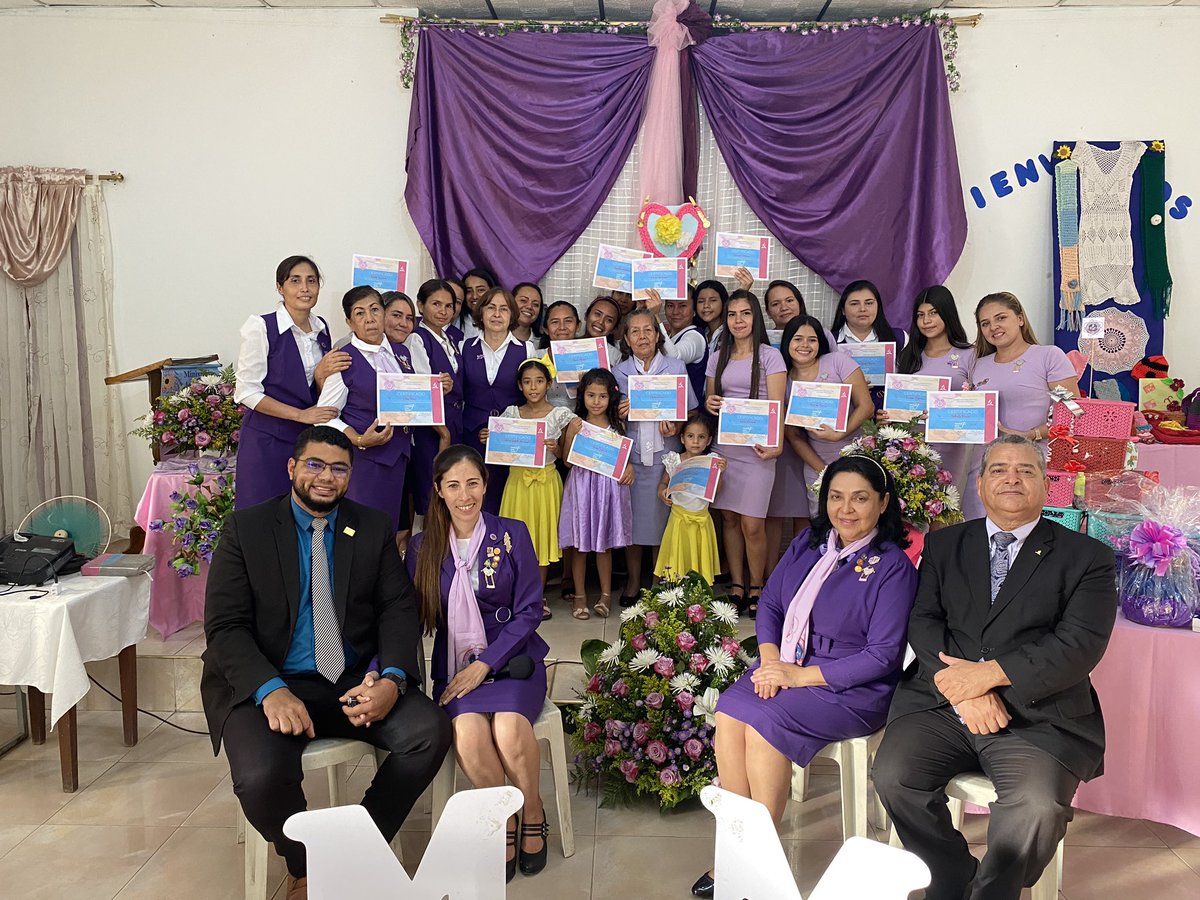 MarcialEscobar1's tweet photo. Gran certificación de 22 mujeres en la especialidad de “Manos que Tejen” en San Antonio del Táchira Venezuela de la Asociación Venezolana Sur Occidental. https://t.co/YqGt9Z3Zko