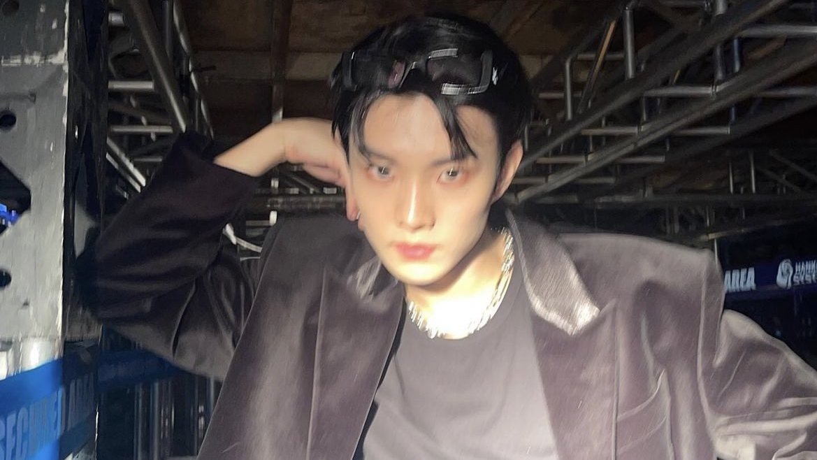thinkabtjcm's tweet photo. no one talk to me https://t.co/Cli1m18mBd