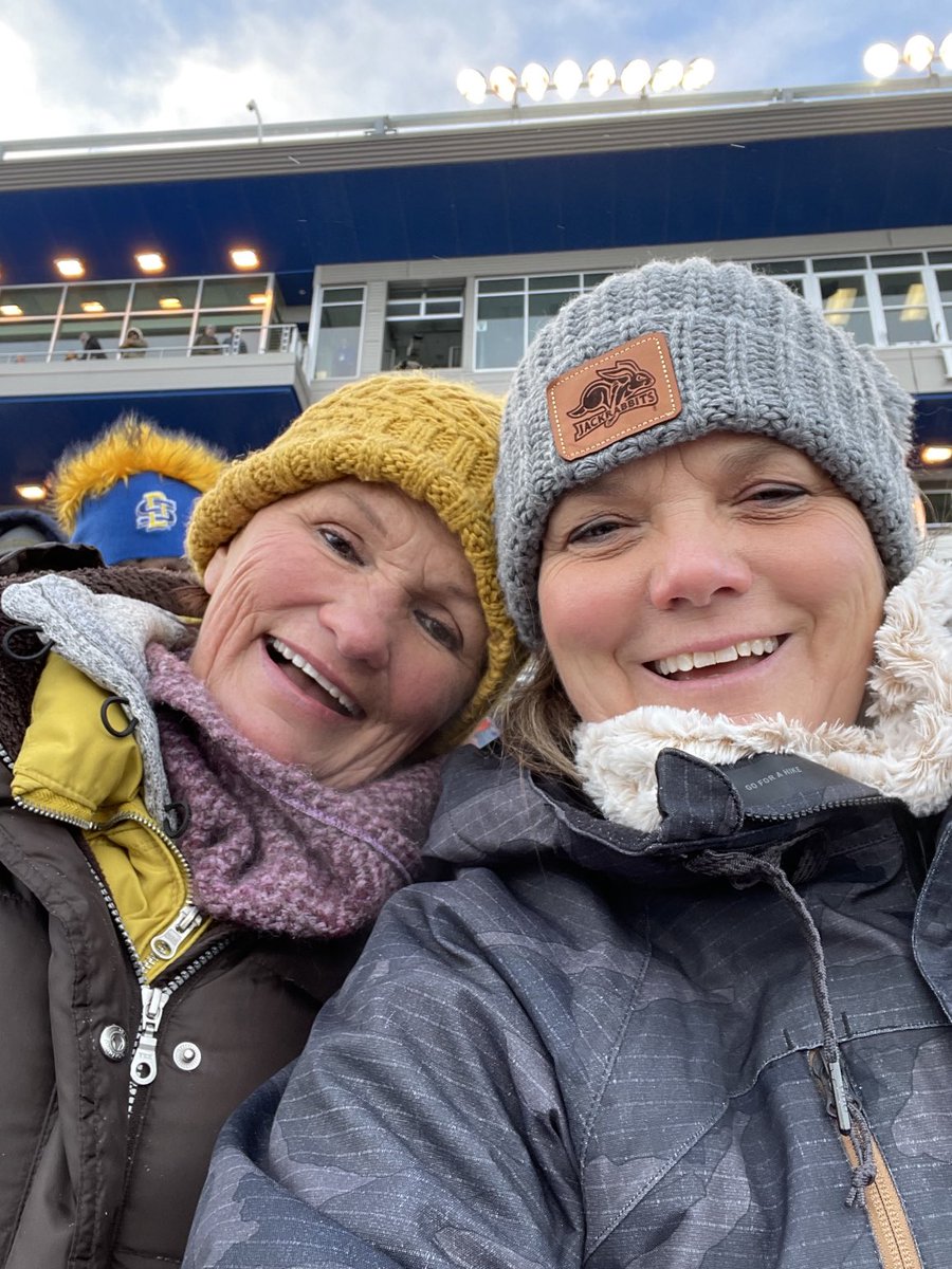 mcdanielcoach's tweet photo. Great day to be a Rabbit fan! #gojacks https://t.co/rgLxv4hifI