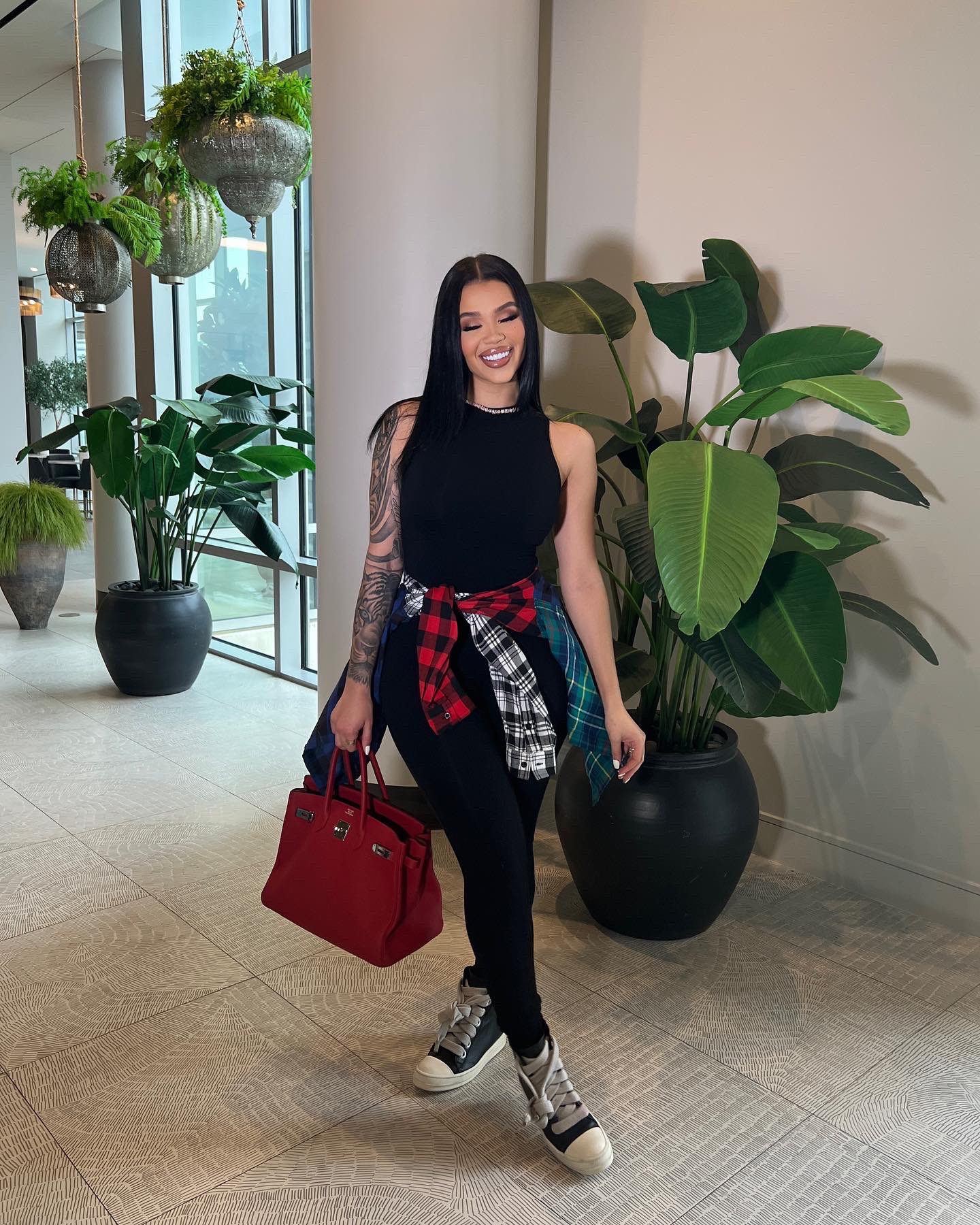 Mulan Hernandez on Twitter: "I can’t see I’m blindddddd. https://t.co