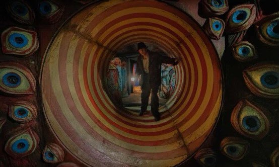 filmdaze's tweet photo. Guillermo del Toro’s ‘Nightmare Alley’ was released one year ago today. https://t.co/SdFxAos3OY