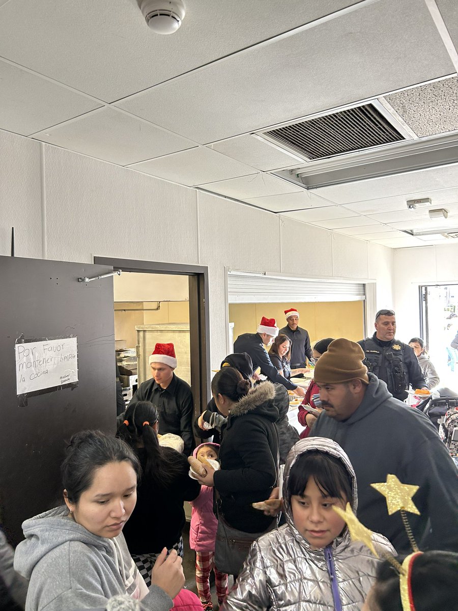 TPDMarkJr's tweet photo. @TulsaPolice Class 124 experienced the value of community engagement this week. Started with buying toys and ended today at the Council For Safe Neighborhoods Christmas event, connecting LE with kids in the Hispanic community. Thanks to Vicente Ruiz, @QueBuenaTulsa and many more. https://t.co/1aocGwHNHv