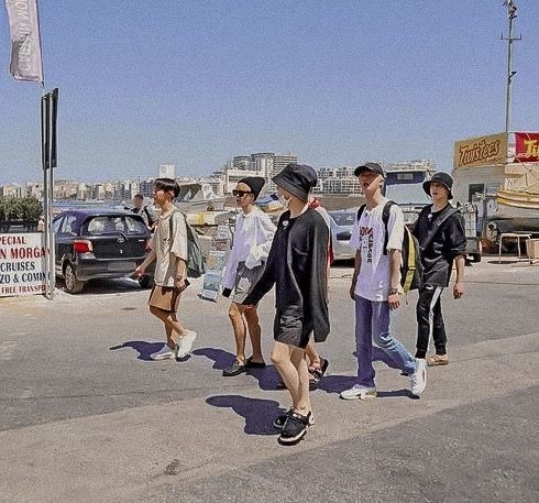 fleursgoogie's tweet photo. bts em malta - uma thread de momentos icônicos. https://t.co/AEbcyOhWZP