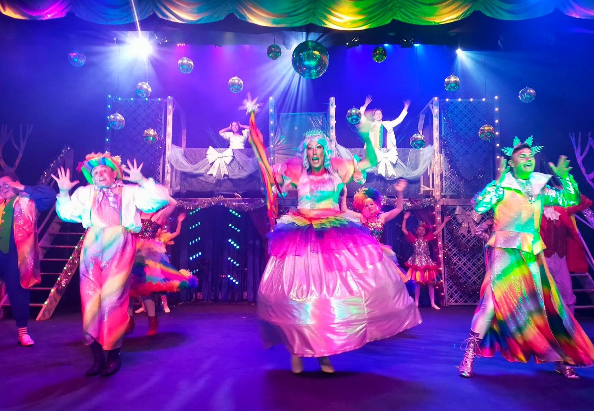 ExeterPanto's tweet photo. Cinderella party finale! https://t.co/oUplFworSa
