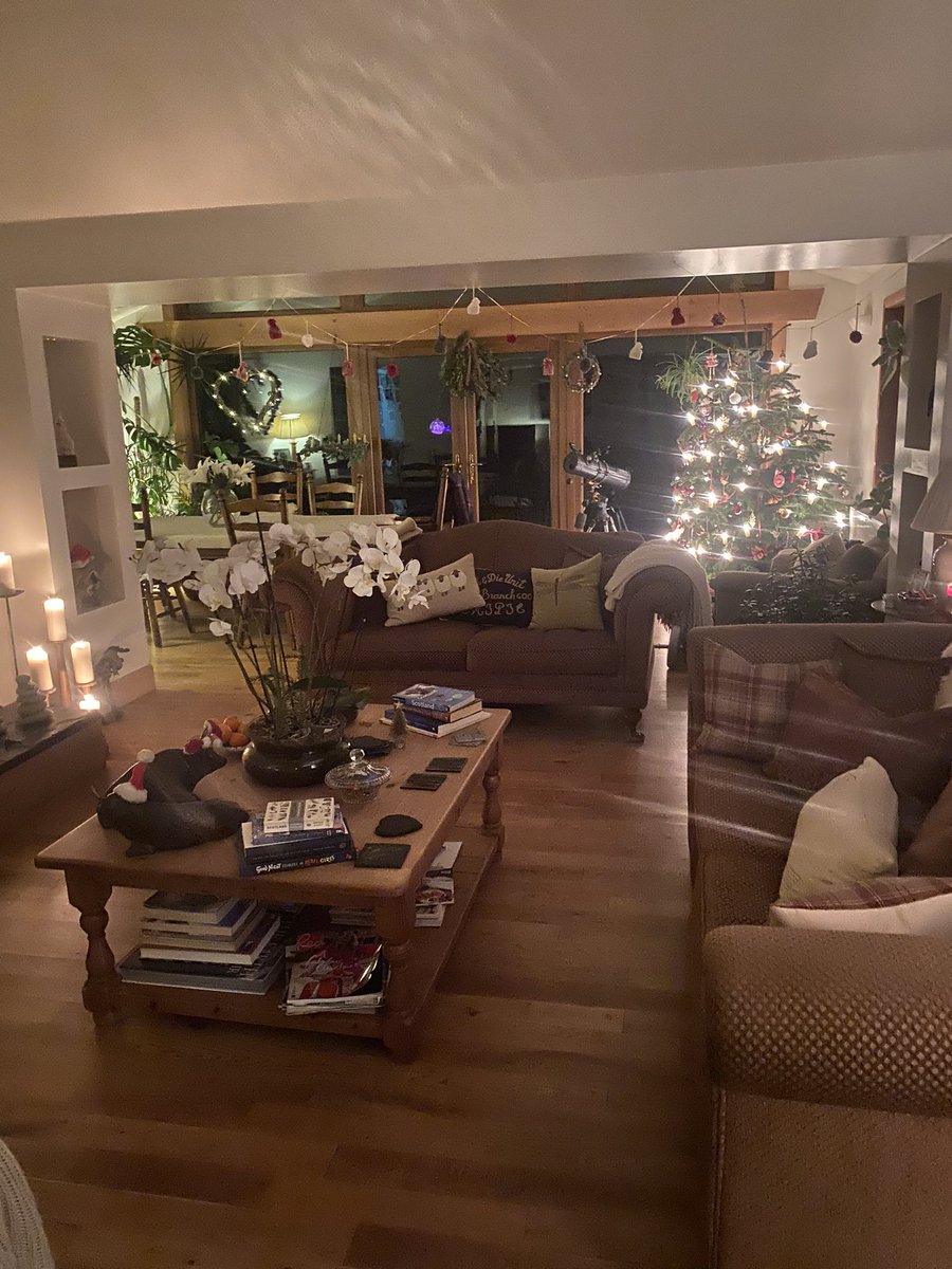Taking a well earned rest at the end of a busy year in comfy surroundings #croftamie #lochlomond #Scotland Are you putting your feet up yet and relaxing fellow social entrepreneurs <a href="/SchSocEnt/">The School for Social Entrepreneurs</a> <a href="/UnLtd/">UnLtd</a> @santanderukbiz <a href="/CroftamieCC/">Croftamie Community</a> Look After Yourselves!