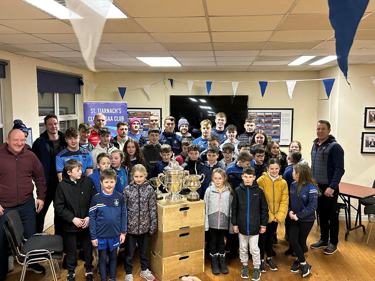 ClonesGAA's tweet photo. It was great to have Clones own Mark Connolly in for a visit with the FAI cup he and his team DerryCity FC won. 🏆🏆 https://t.co/NLP1pDy6rt