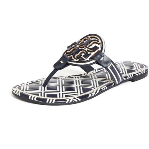 JanetSmithmodel's tweet image. So good I had to share! Check out all the items I'm loving on @Poshmarkapp #poshmark #fashion #style #shopmycloset #americanrag #toryburch #incinternationalconcepts: posh.mk/bvYSmRDlQvb