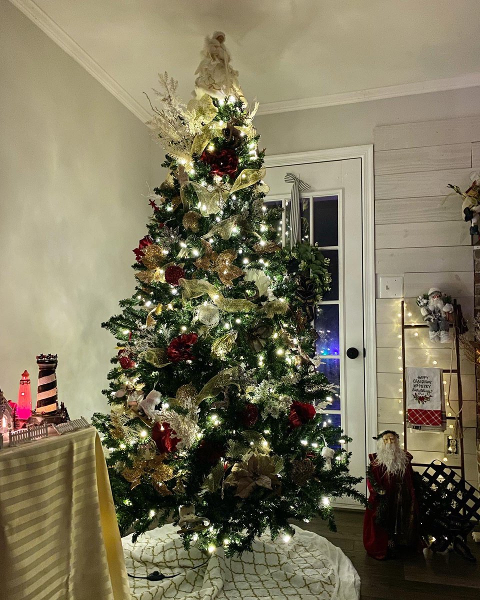 imgapch's tweet photo. @eleftheria119 I have all 3 trees decorated and ready for Christmas!! #barbietree #classicchristmas #upsidedownelftree https://t.co/8KP09GOhup