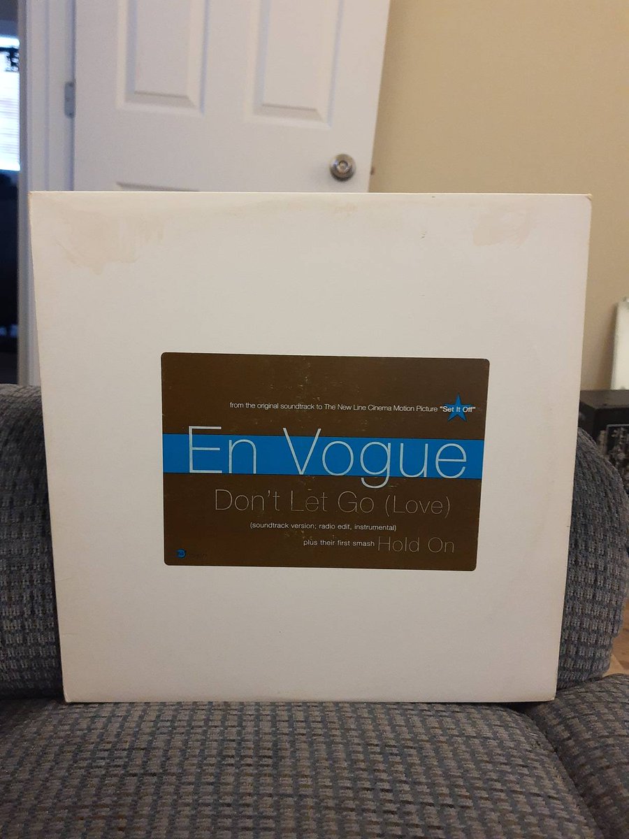 En Vogue - Don't Let Go (Love) #nowplaying #nowspinning #vinylcollection #vinylcollectionpost #vinylcommunity #vinyljunkie #vinylgram #vinylrecords #vinyloftheday #vinyl #records #lp #album #albumcover #albumoftheday #saturday90svinylrevival #90s #90srnb #girlgroup #12inchsingle