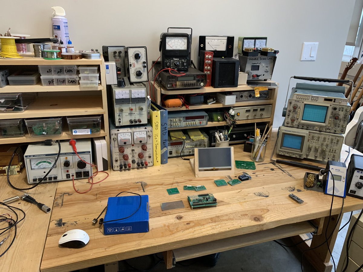 blandman74's tweet image. Mostly moved in and I have a nice set-up for my little DIY lab! #diyelectronics #electronicslab