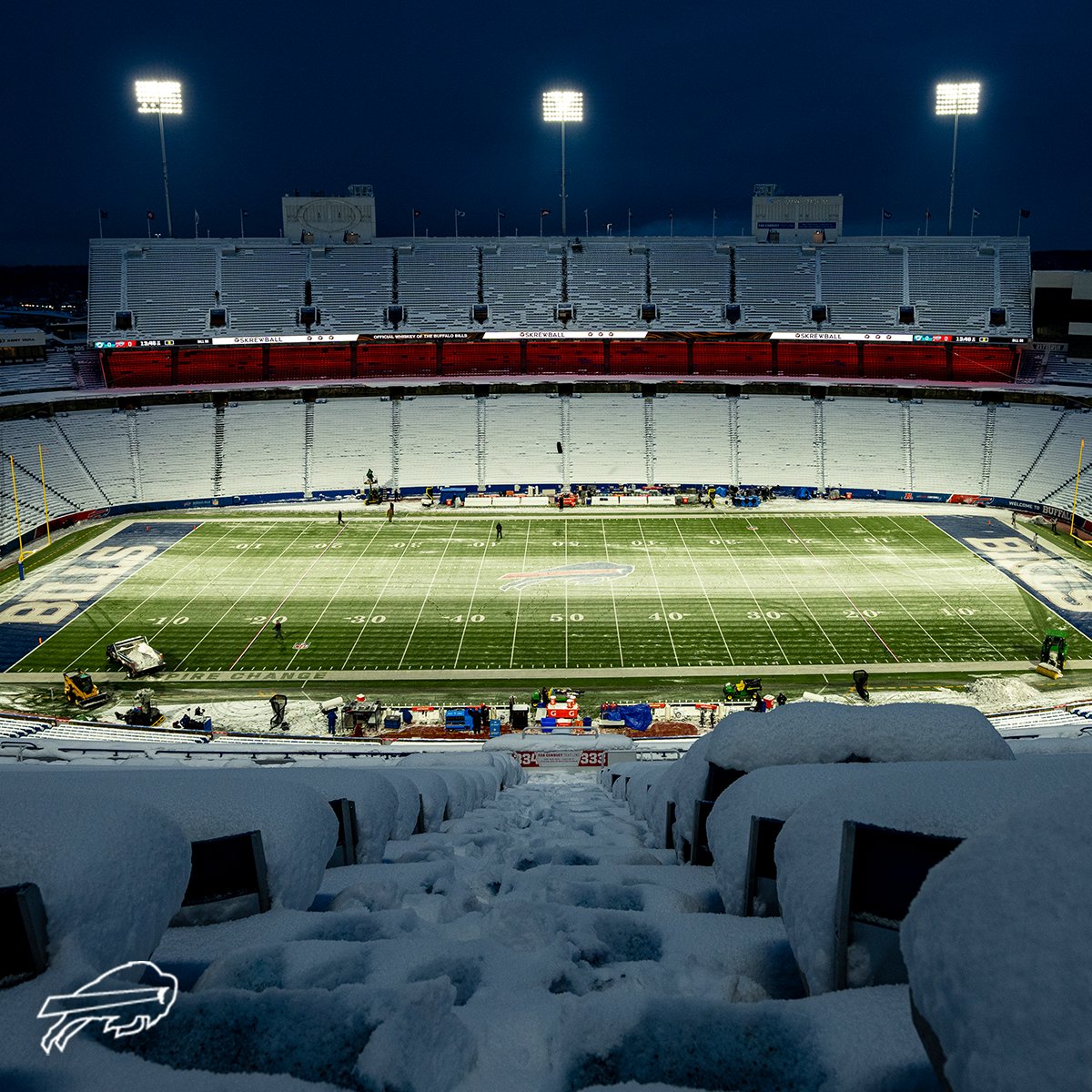 Saturday night in Orchard Park. 🤩

#MIAvsBUF | #BillsMafia