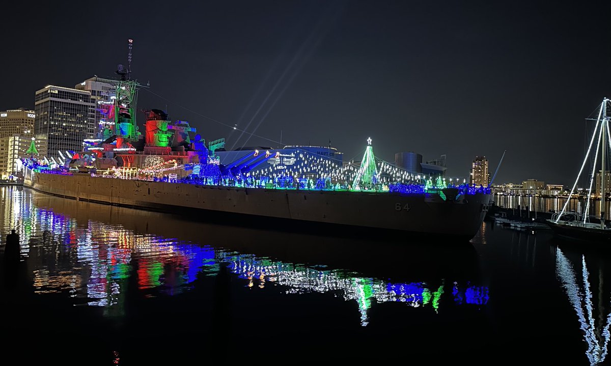 BillBkirk's tweet photo. Great holiday lights on the battleship Wisconsin in Norfolk, Va. Enjoy the season! https://t.co/qEVFhN8KpX