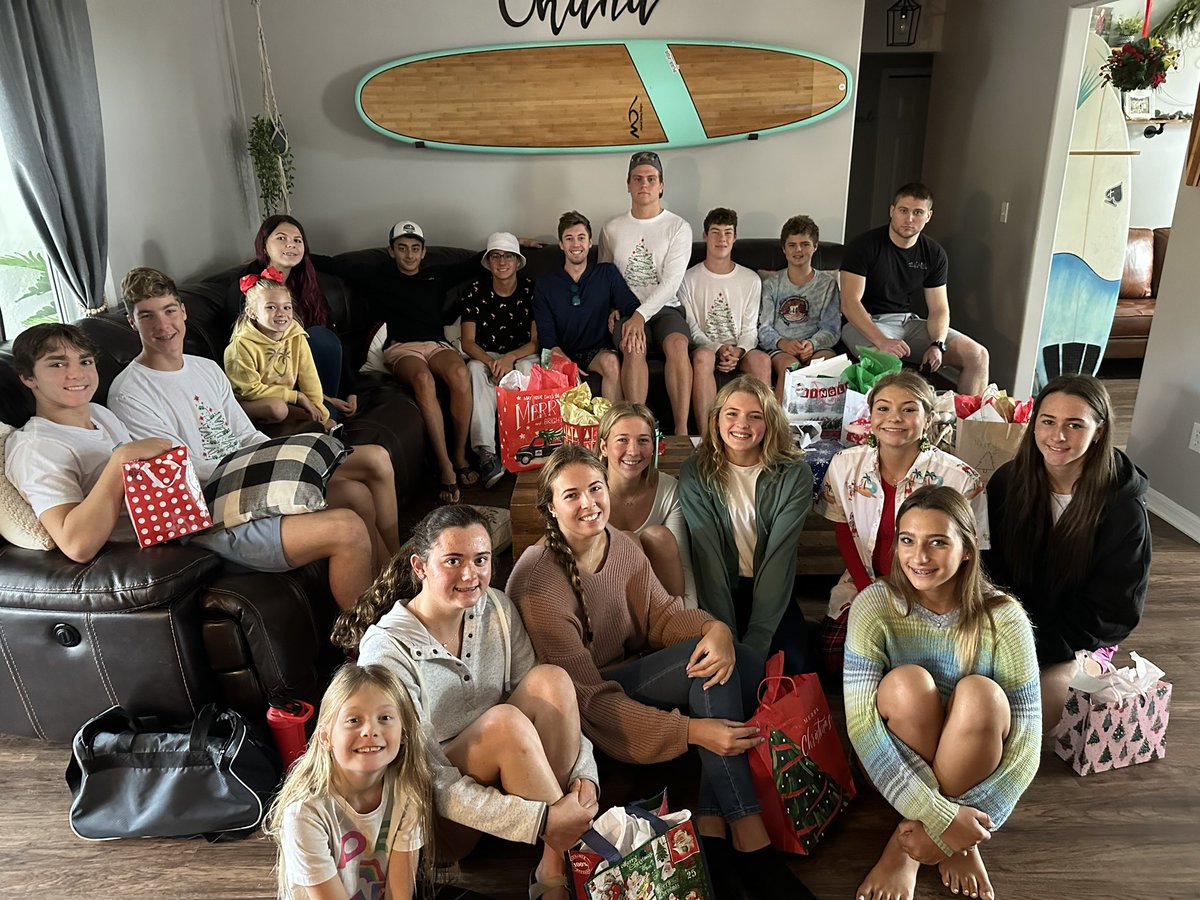 Team breakfast #surfstyle #giftexchange🎁 <a href="/tcscswim/">treasure coast swim</a> #goodvibes 😎🥞🎁🎅🤙🏻 #goodtimesfasttimes💛🖤💚❤️