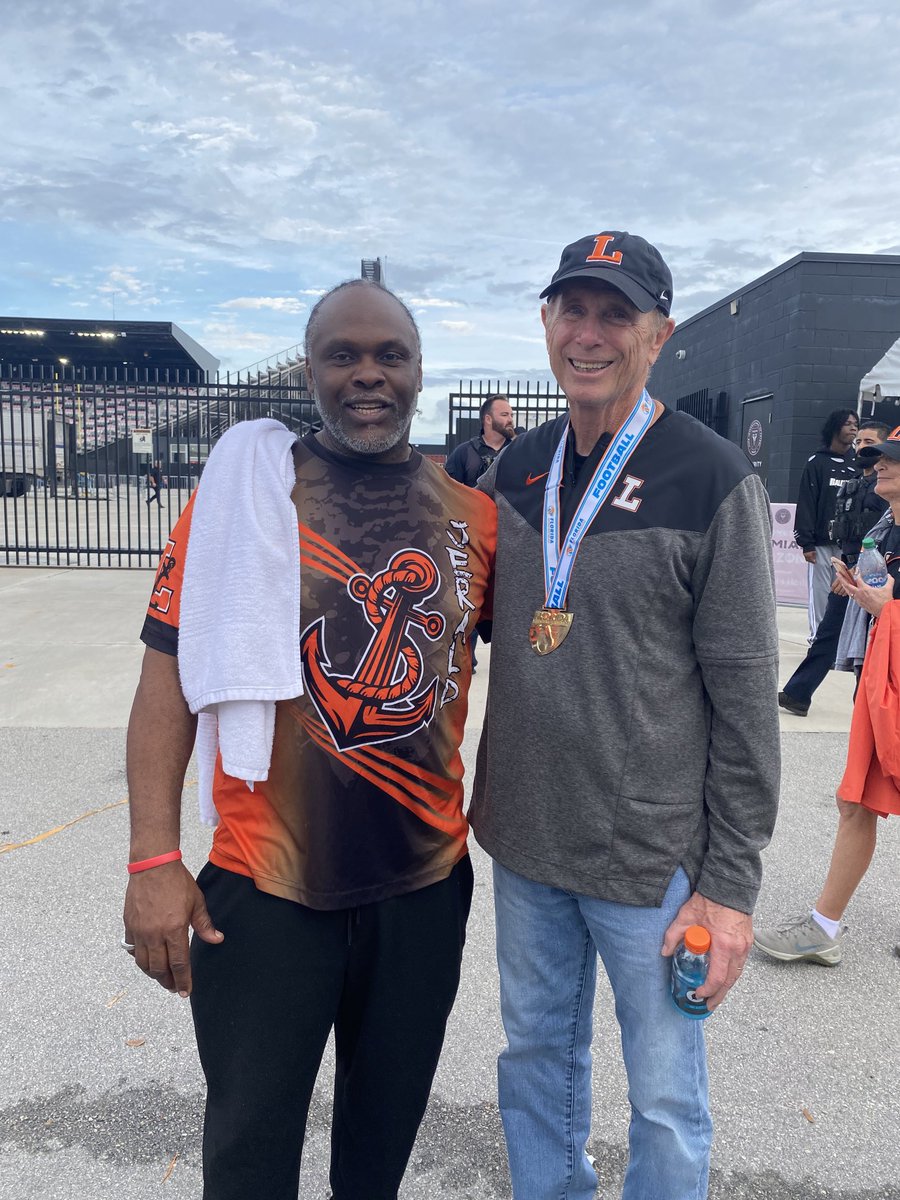 Congratulations 👏🏾👏🏾👏🏾 Coach Bill Castle A.K.A. The GOAT, The All time winningest coach in Florida history and one of the winningest in America. He has won a State Championship in 5 different decades (*1986, *1996, 1999, *2004, 2005, 2006, *2018, &amp; *2022). Salute 🫡!!