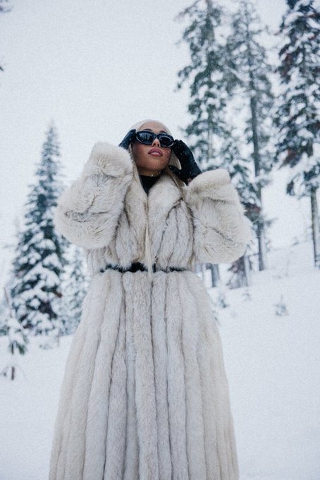 Elsa move over, I&rsquo;m moving in 🌬️ https://t.co/Uw64S6ia3Z