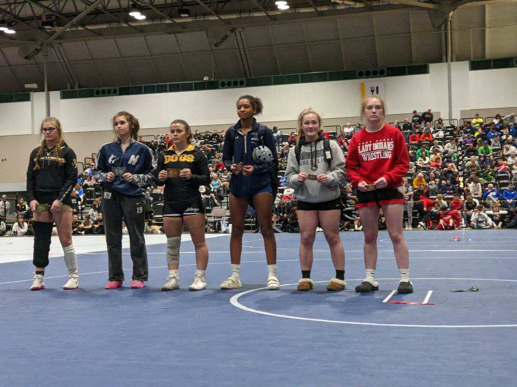 Congratulations to Mady Banker on taking 5th place and going 5-2 at the KC Stampede this weekend @BSmoWrestling <a href="/BSSDnews/">Blue Springs Schools</a>