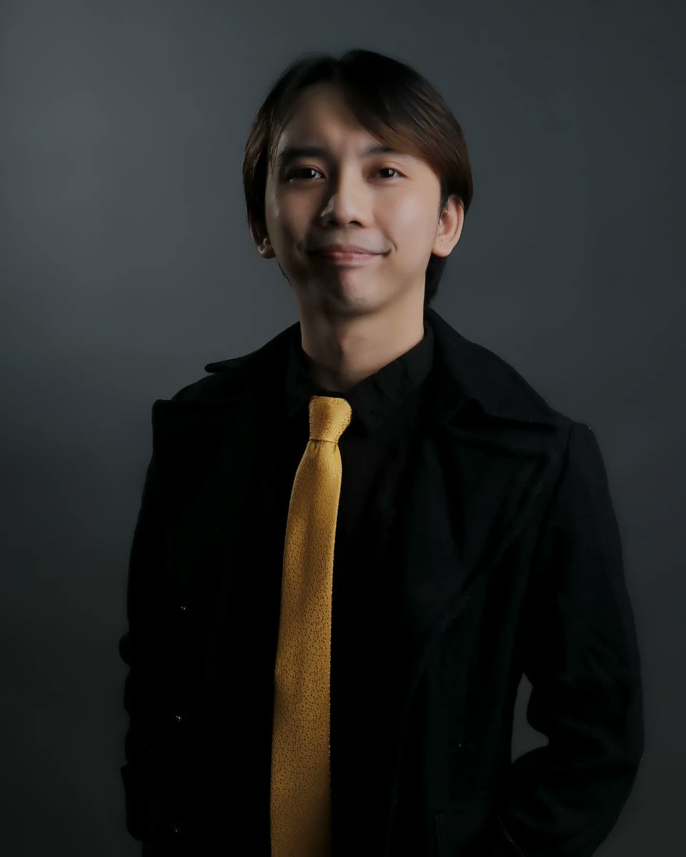 ri_cr3ate's tweet image. Our company partnered with Great Image for our Service Awards #Portrait and #CreativeShot. Thank you #GreatImage and #Vertiv for these wonderful pictures. ❤️🖼️📸 #Pictorial #BlackAndGold #Gatsby 💛