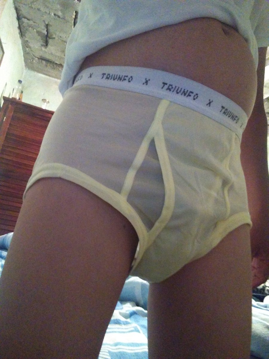 Serch71199369's tweet photo. Otra trusa que me mandaron me encanta el amarillo https://t.co/wHZWUJwnlk