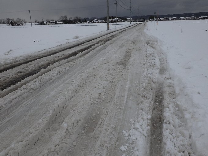 1枚目 「ハマる雪」(乗り捨て多数)
2枚目 「滑る雪」(事故多数)
3枚目 「生死がかかる雪」(死者発生) 
