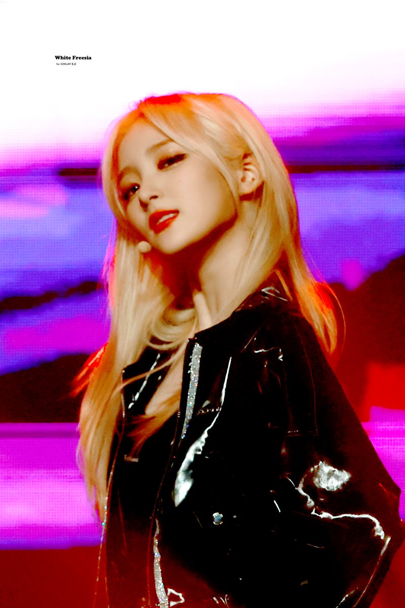 221216 HQ
🎇🎇🎇🎇🎇

#지원바라기
#아이칠린 #ICHILLIN #이지 #E_Ji 
<a href="/ichillin_km/">ICHILLIN' OFFICIAL</a>