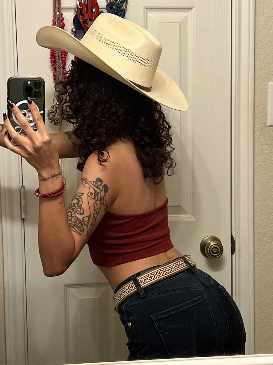 greenfossils's tweet photo. Yeehaw https://t.co/jw6fyMO3N3