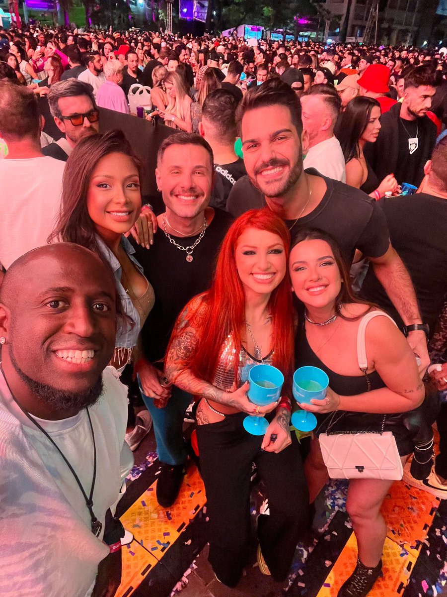 drikamarinho's tweet image. #garotavip