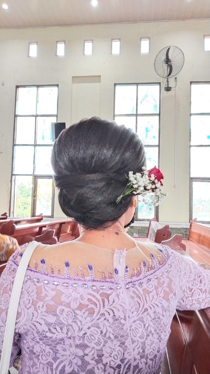 bright | free tag tweet media