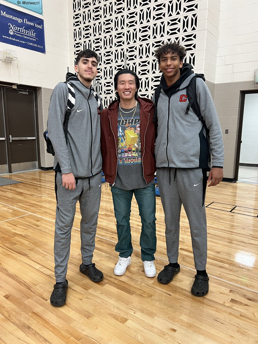 Fantastic nail biting game vs. an amazing Cass tech program. Canton has 2 of the best players in the state that are ready for D2/1 ball! @OmarSul05 @dante_favor so proud of u boys @HankampScott @PrepHoops @LakeStateMBB @scoopIPS @MittenRecruit @benjikil_