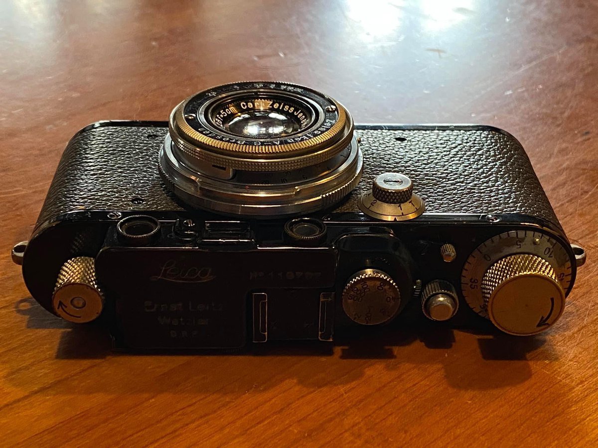 R_Of_Camera's tweet photo. 🌿 老物不途留，換了日規新坐墊，一切改觀好舒服～
#dio#Contax#Leitz#http://lumierecamera.blog77.fc2.com/blog-entry-185.html?sp&amp;fbclid=IwAR25Is8A5sHF3JZu4RcJiPIJF1DNDn6rKr1qtySfnDKU4f2il00OaNbS7kw&amp;fs=e&amp;s=cl https://t.co/uF8lTSzyi1