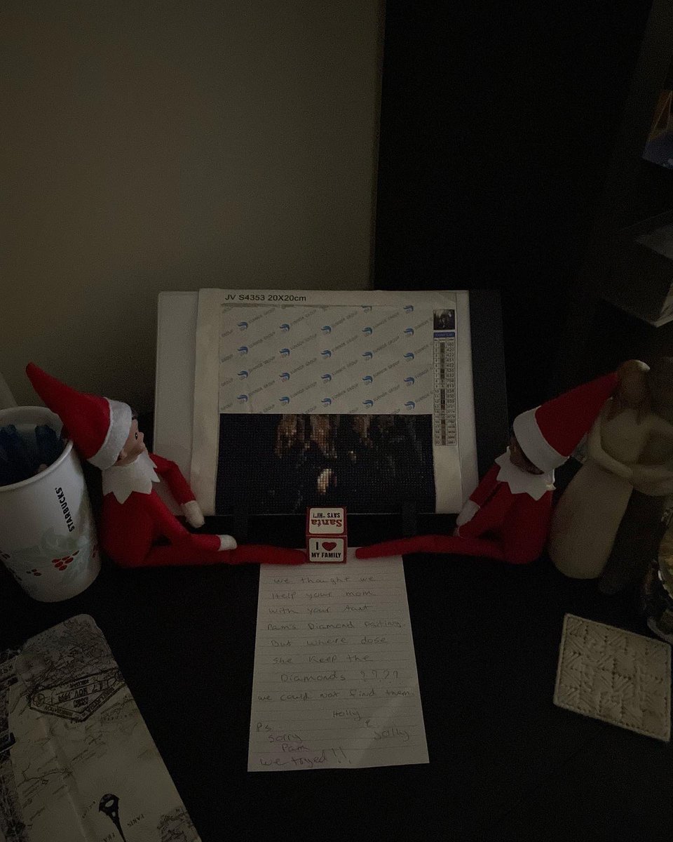 MilnerLlmilner's tweet image. Day 17.. Elf on the self.. as you can see Holy &amp;amp; Jolly are trying to help me out….