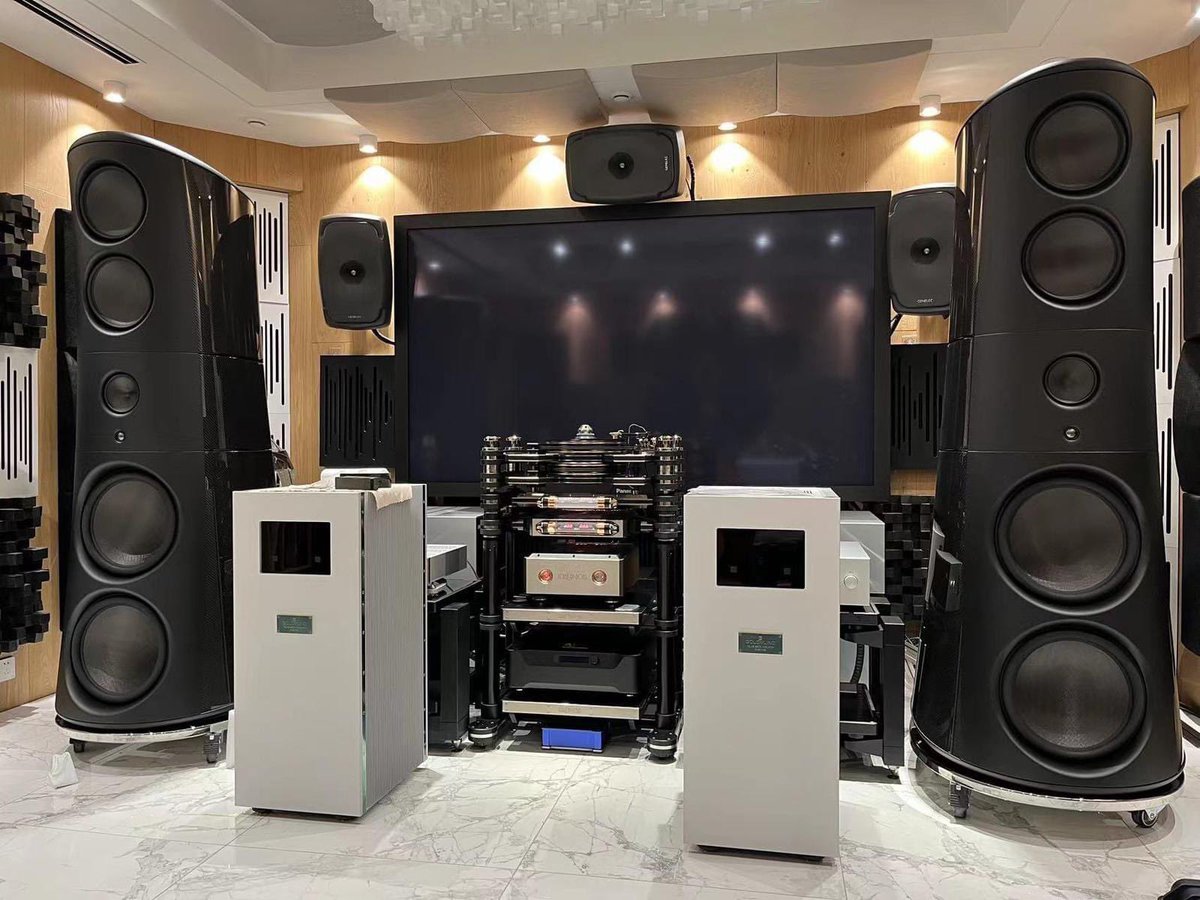Absolute_Hi_End's tweet photo. Amazing set up by Wise Sound Supplies Ltd.
Kronos Audio Discovery Turntable, GOLDMUND electronics and Magico Flagship M9 speakers.
#kronosdiscoveryturntable #magicom9speakers #magicospeakers #goldmundaudio #bestsoundsystem #highendaudio @MagicoLLC @goldmundaudio https://t.co/IgqDEgeUx0