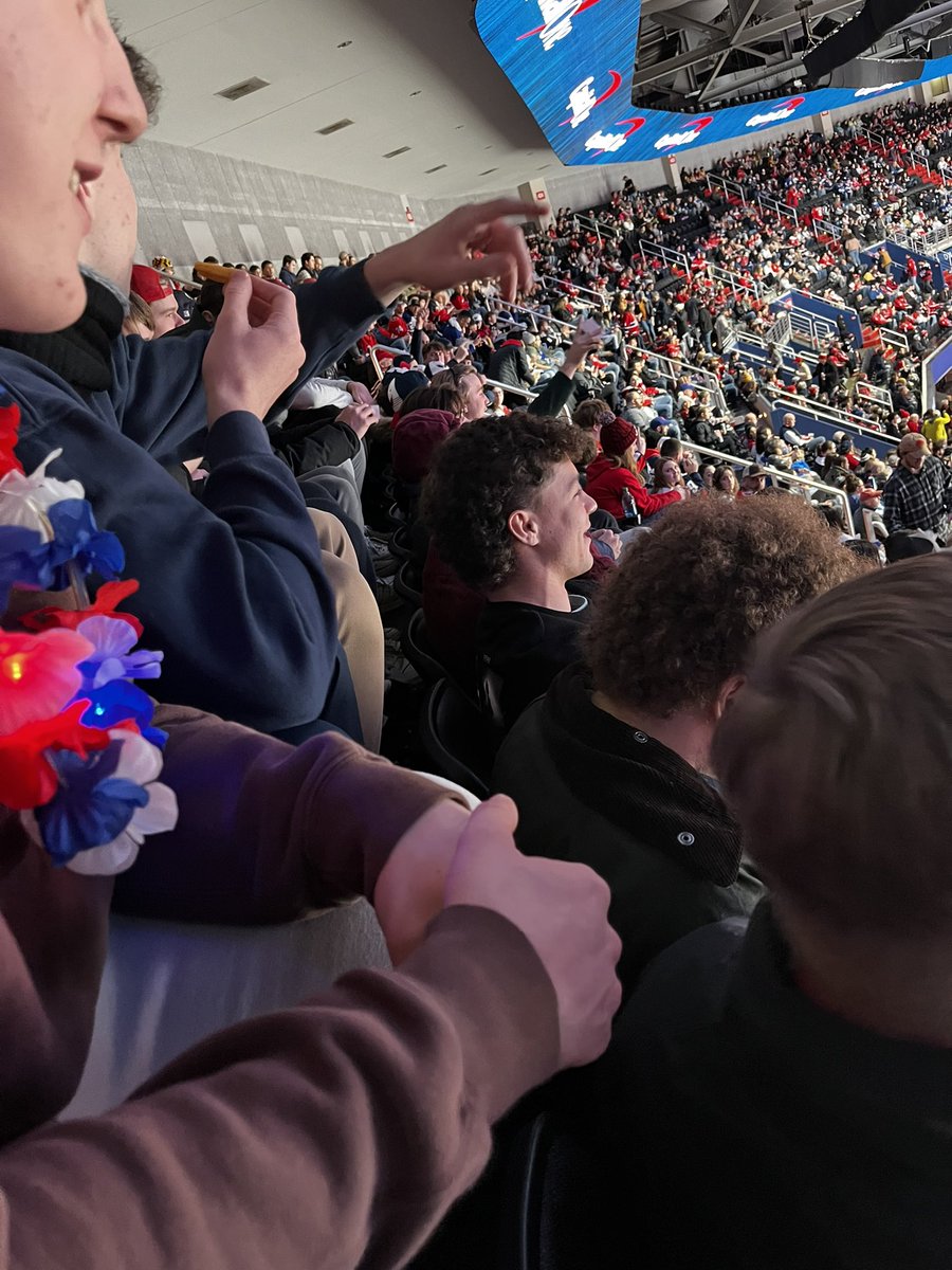 felstedhistory's tweet photo. #washingtoncaps #toronto Ice hockey https://t.co/XfR7iHOBQ4