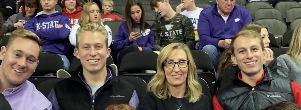 krash_spgf's tweet photo. Tonight’s Family activity #HuskersBasketball and #KStateBasketball @tmobilecenter https://t.co/Q1NlW5JbWn