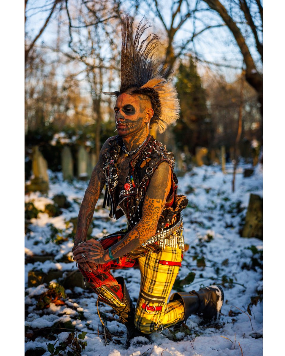 zombiepunk_4's tweet photo. Photo : @canipsi
#ZOMBIEPUNK #lgbtqia #punk #london #camdentown #tattoo #unitedkingdom #zombie #legend #uk #historyofpunk #punk4life #upthepunx #zombiepunk4 #punkhistory #anarchy #anarquia #knup #punksnotdead #diypunk #diy #helpapunkgetdrunk https://t.co/DIewU3iLjB