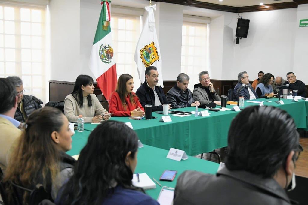 Hoy tuvimos sesión plenaria con familiares de personas desaparecidas en Coahuila, revisamos los avances en los acuerdos para la armonización legislativa, el informe anual de resultados de identificación forense y la agenda de trabajo para el próximo año 2023. (1/2)